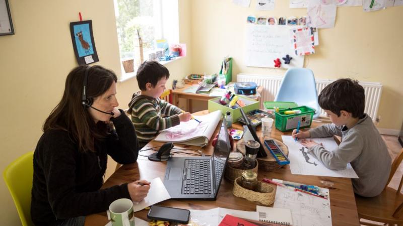 British schoolchildren study at home, May 2020