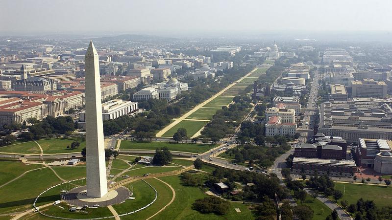 Washington Memorial in Washington DC in 2003