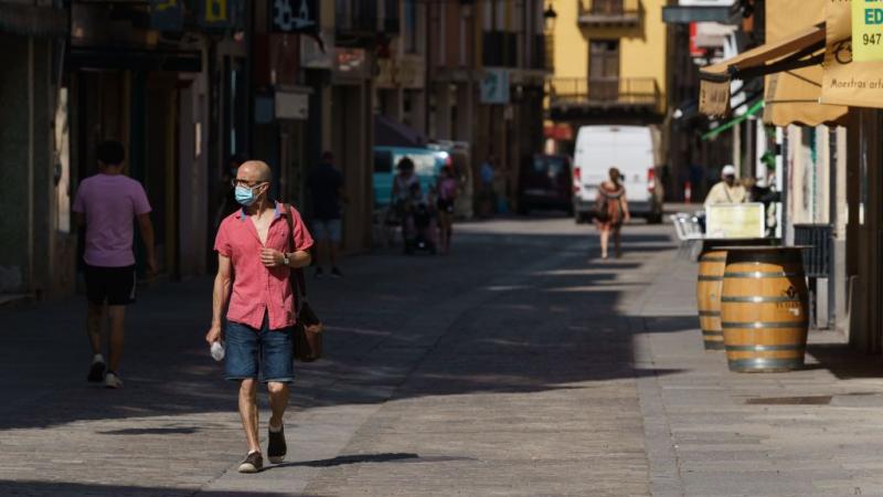 Pedestrians in Aranda de Duero, Spain
