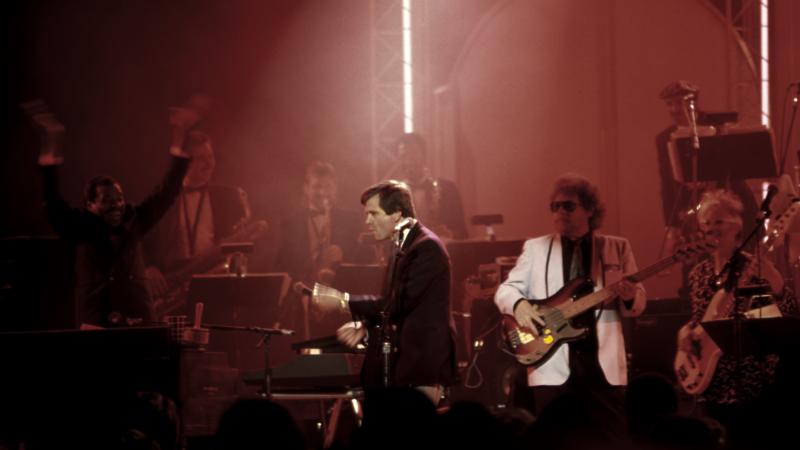 Lee Atwater Plays a Guitar Riff At Inaugural Blues and Soul Concert