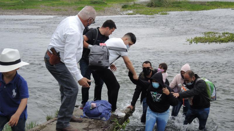Migration, Val Verde County, Texas