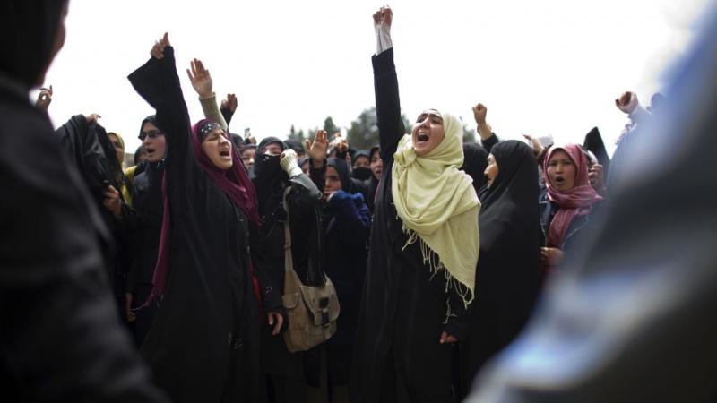 Afghan women protesting