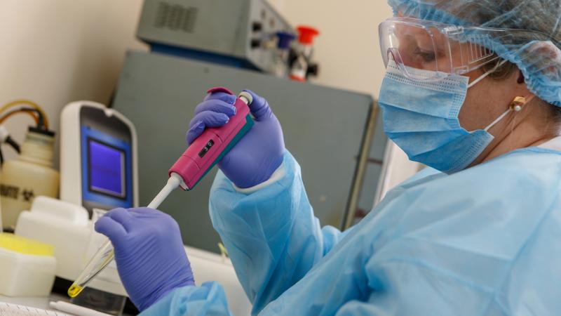 COVID-19 lab test, Ukraine, April 29, 2020