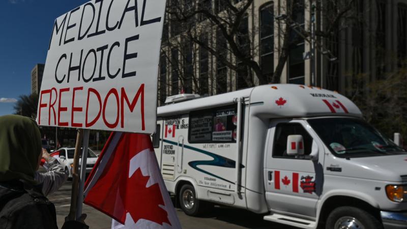 Protesting vaccine mandates