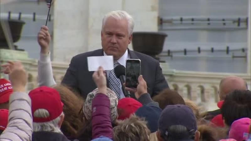 Matt Schlapp with crowd 