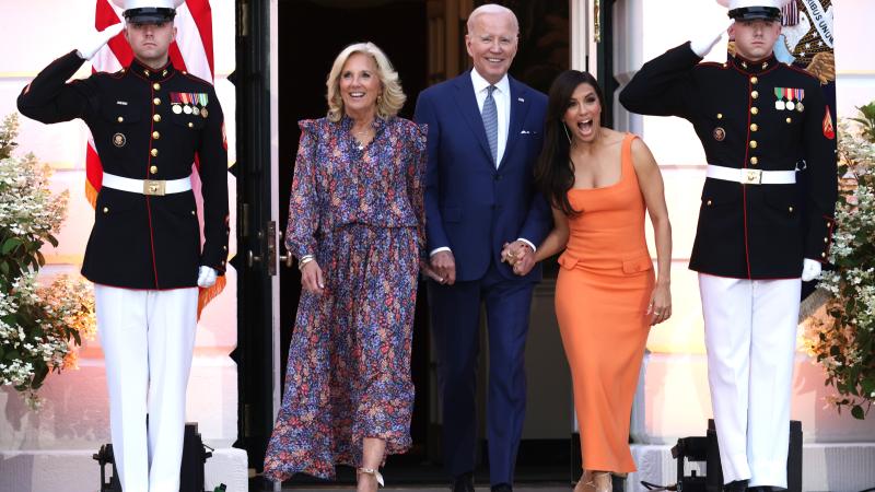  U.S. President Joe Biden, first lady Jill Biden and film director Eva Longoria arrive at a screening 