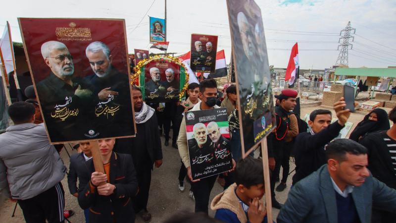 R: Qasem Soleimani, L: Abu Mahdi al-Muhandis, Jan. 3, 2022, Najaf, Iran