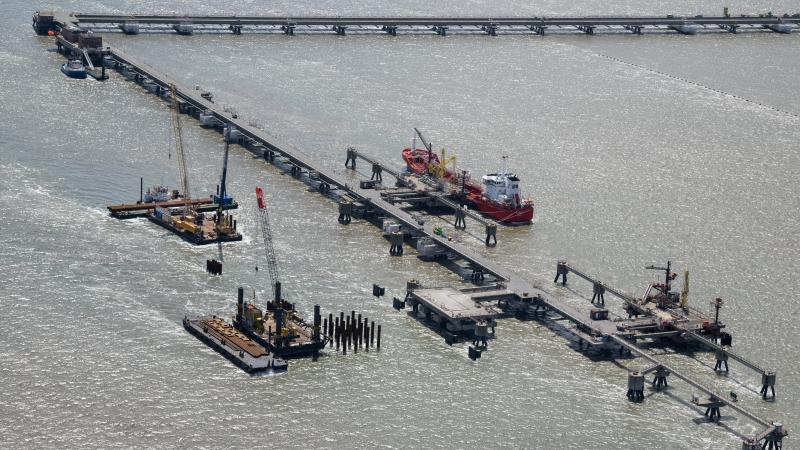 Liquified natural gas (LNG) terminal under construction, July 16, 2022, Wilhelmshaven, Germany