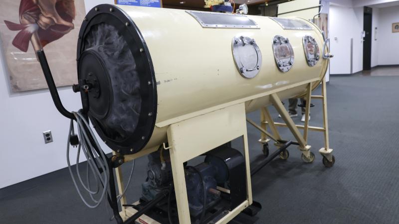 Iron lung seen in showcase 