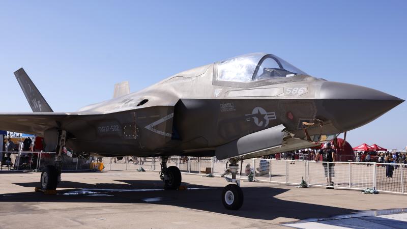 F-35 lightning II