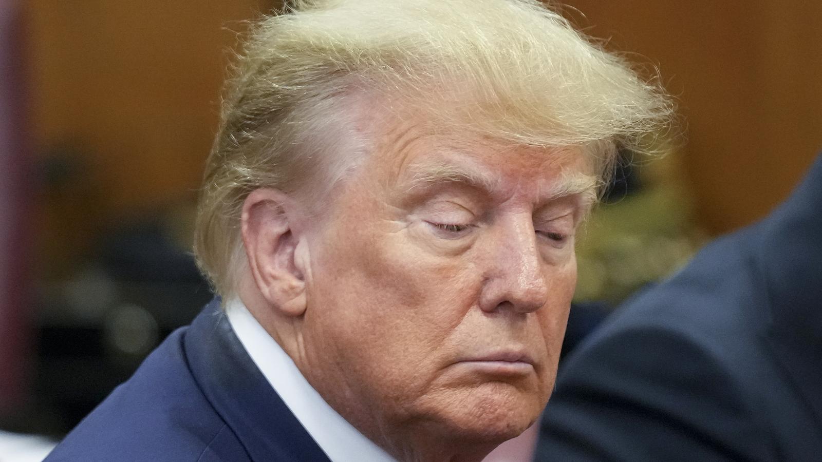 TrumpCourtRoom24