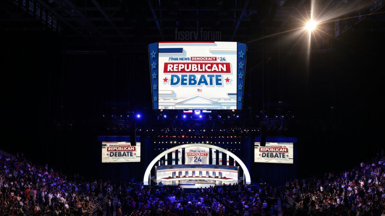 Candidates take the stage in first Republican primary debate