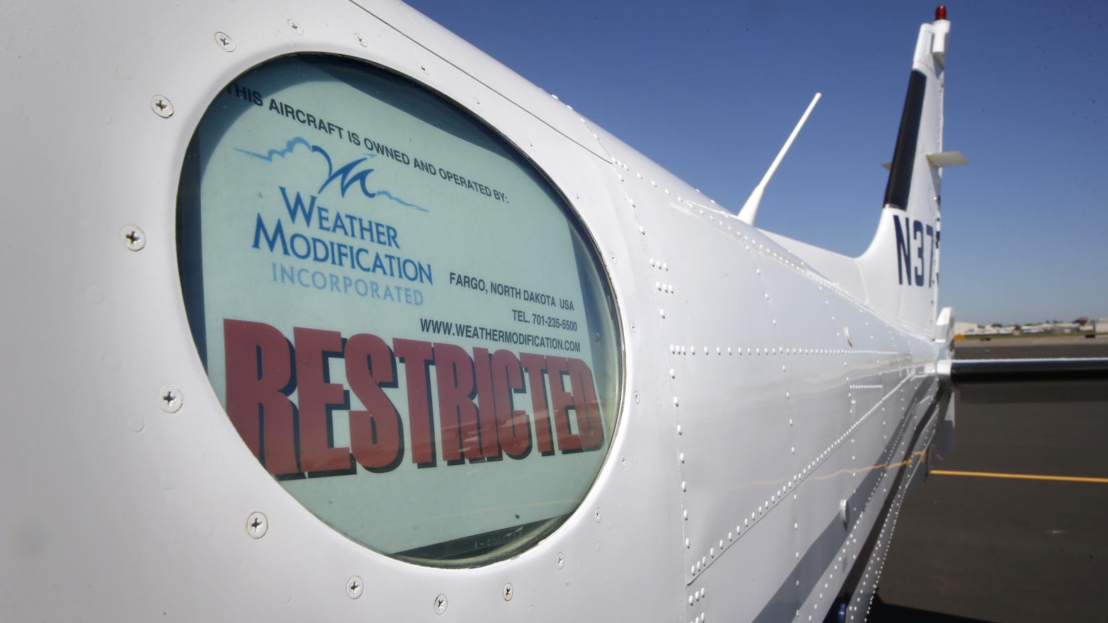 cloud seeding airplane