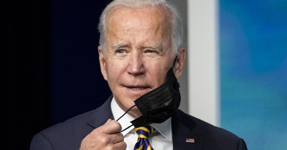 Judge blocks Biden's COVID-19 vaccine mandate for federal contractors ...