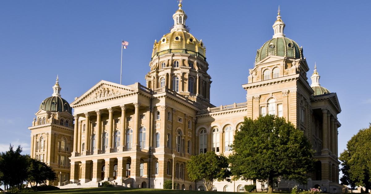 Iowa voters to decide amendment requiring citizenship to vote, allowing 17-year-olds to cast ballots...