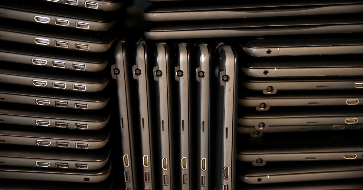 Report schools tossing Chromebooks designed to expire after four years
