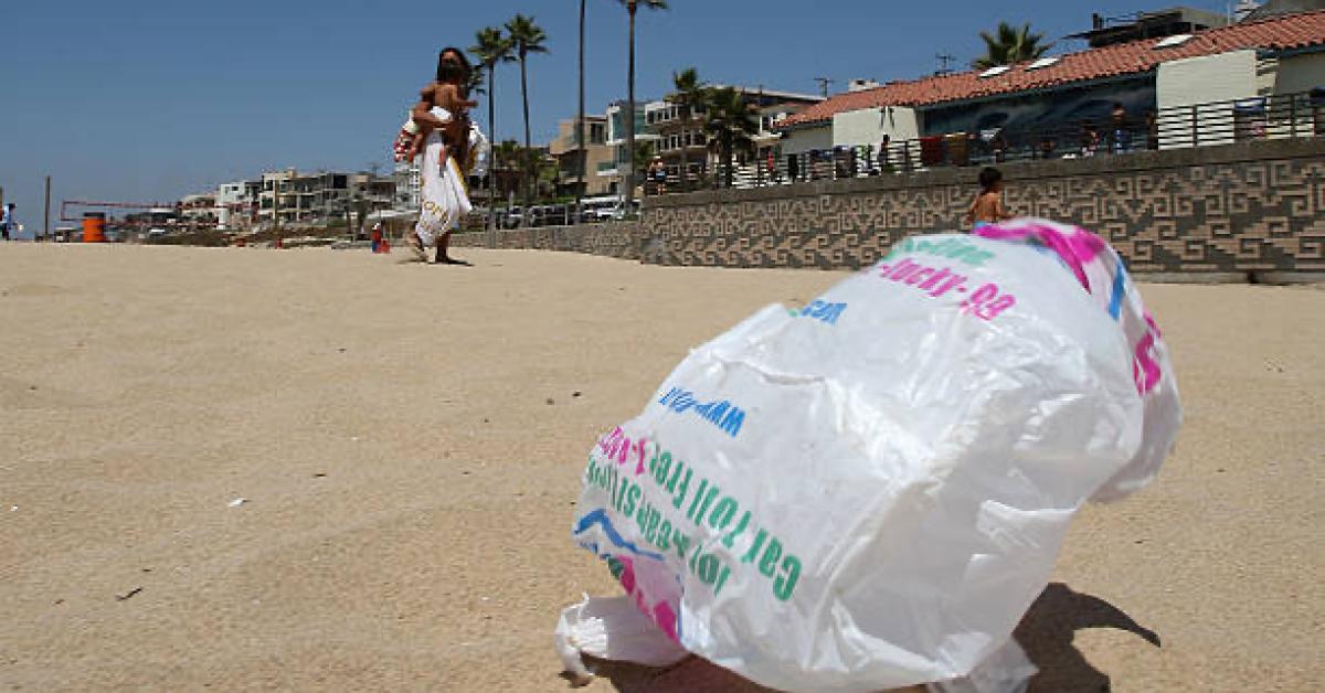 California's plastic bag ban is failing. Here's why - Los Angeles