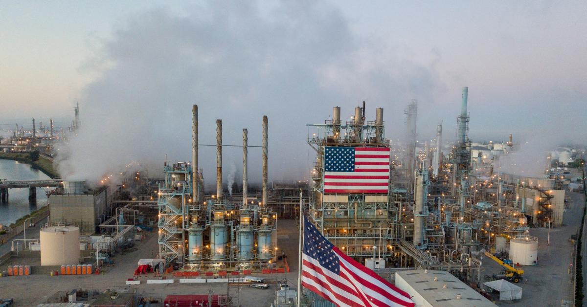 Fearing refinery closures, a California board proposes state purchase and operate the facilities