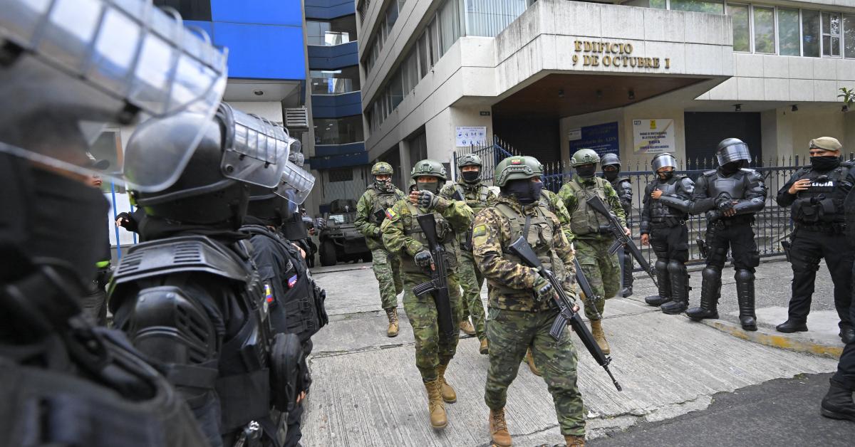 Ecuador launches major offensive against drug cartels, with U.S ...