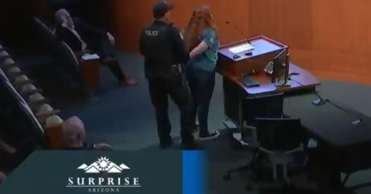Judge rules against Arizona city that arrested mom for criticizing bureaucrat at public meeting