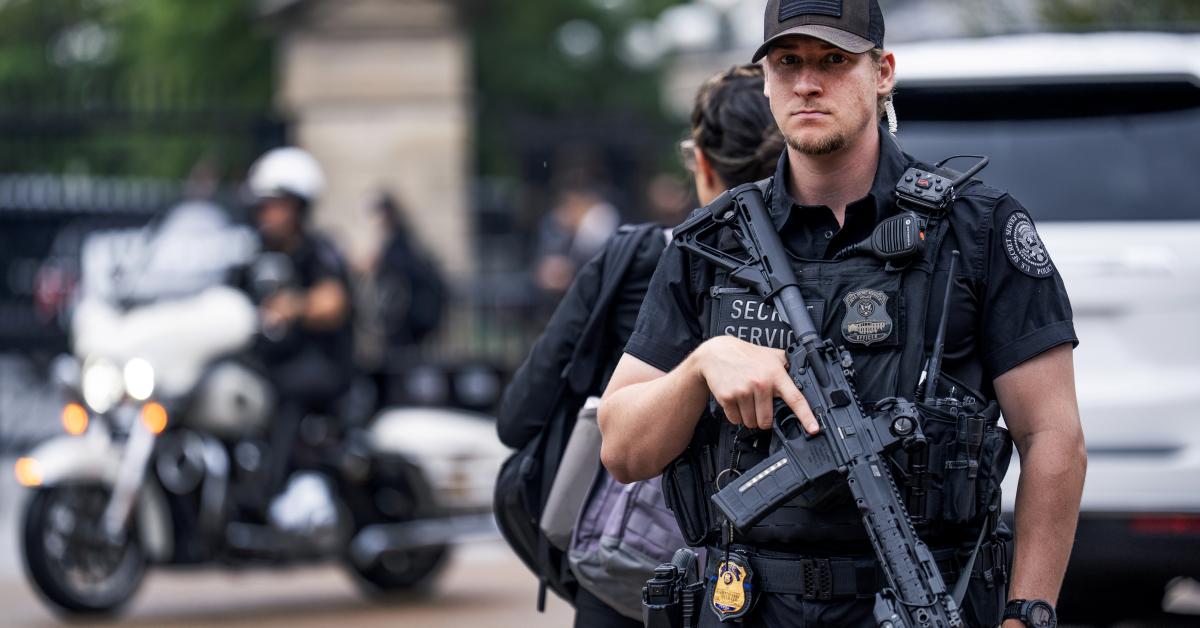 Senators reintroduce bipartisan bill to make Secret Service director a Senate confirmed position