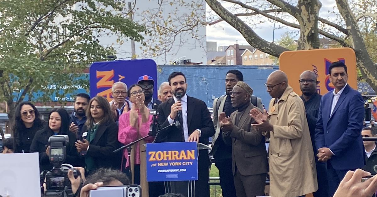 Mamdani leans into Sarsour support, Muslim faith & ‘Islamophobia’ claims in campaign finale