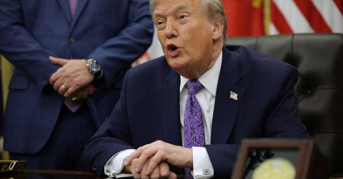 Trump adds Syria and four more countries to travel ban in aftermath of terror attacks