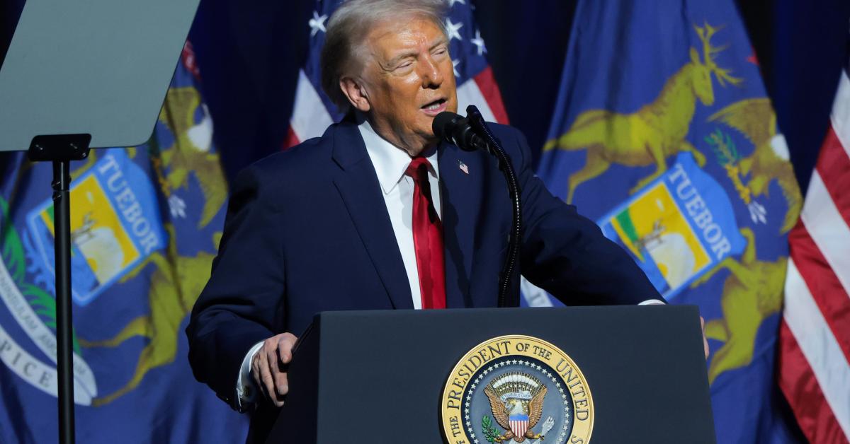 Trump considering sending up to 1,500 troops to Minnesota amid anti-ICE protests: reports