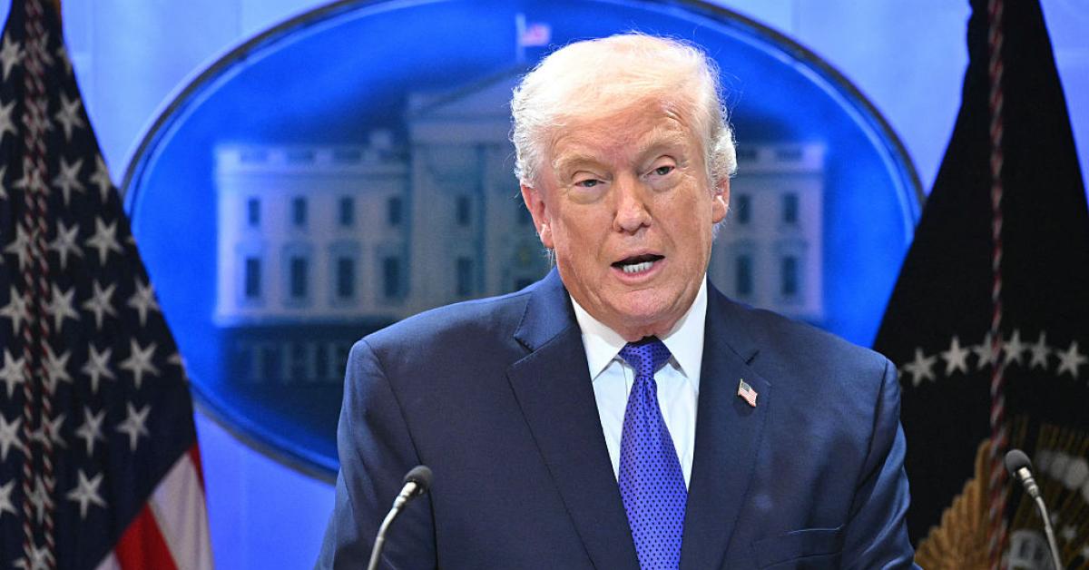 “Trump Stands Tall for American Jobs, Promises Tariff Comeback post-SCOTUS Decision”