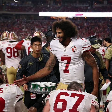 Kaepernick still training for NFL return, says blackballed after national anthem kneel down