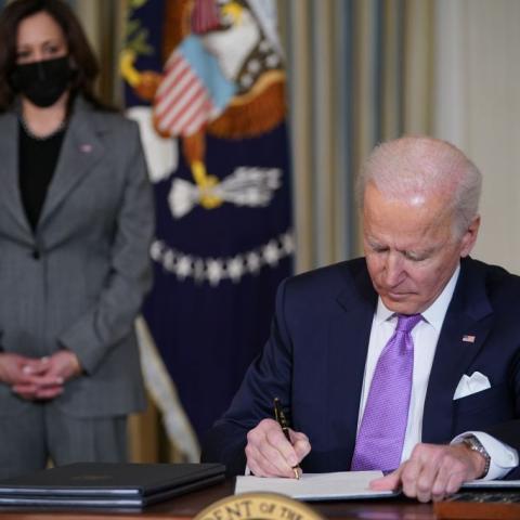 Biden to impose new vaccine mandates during coronavirus address Thursday