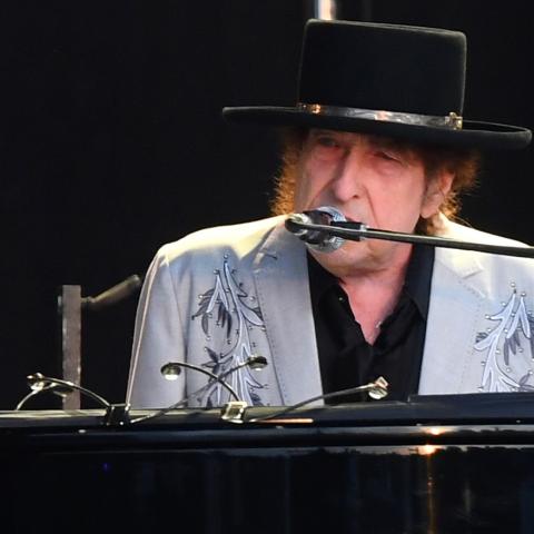 Bob Dylan sued for alleged sexual abuse of a 12-year-old in 1965
