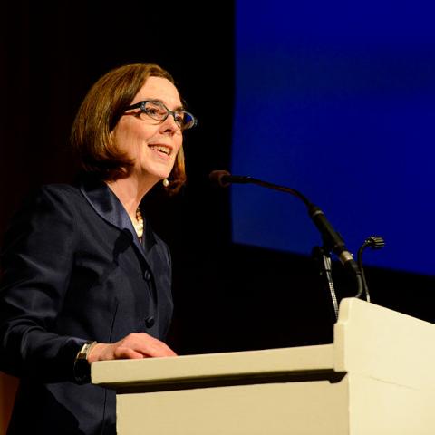 Cops, firefighters sue Oregon governor over COVID-19 vaccine mandates