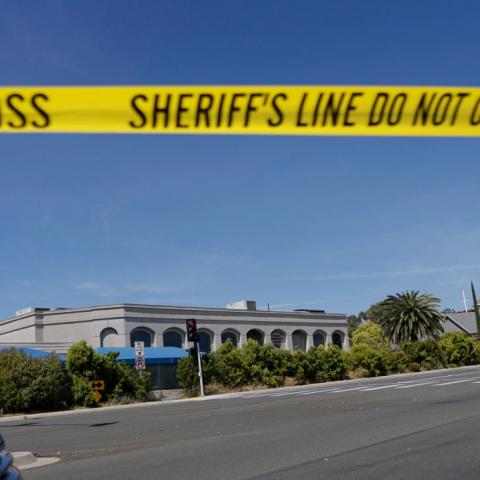California man pleads guilty to 2019 murder, arson at synagogue and mosque