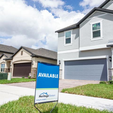 Average age of homebuyers in the U.S. hits record high at 56: Report