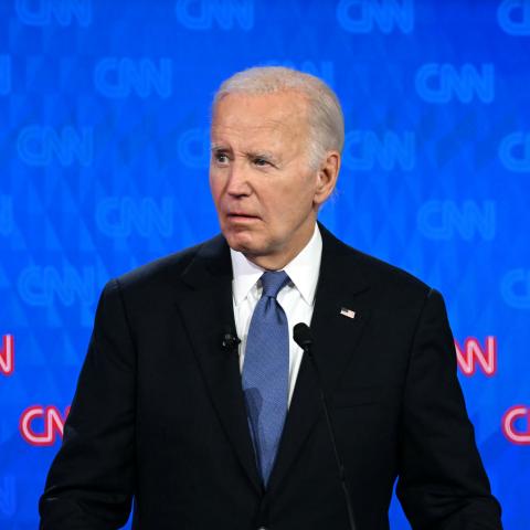 Biden’s physician met with a Parkinson’s disease specialist at the White House: report