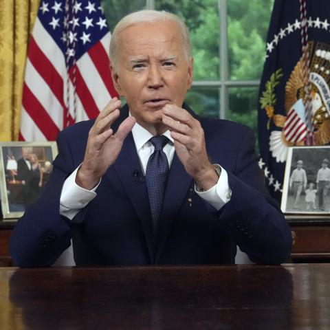 Majority of voters says Biden should resign presidency