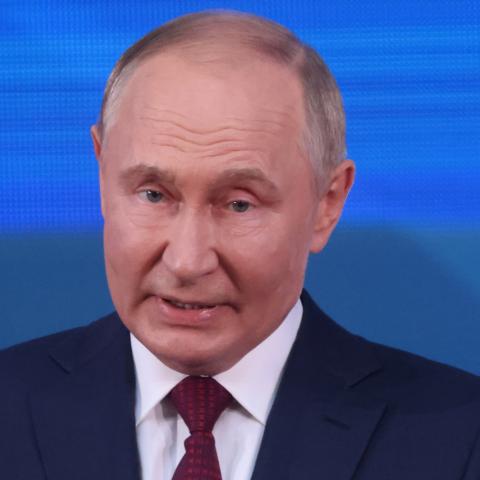 Kremlin official says Trump's threats of tariffs are 'serious' and Putin will comment if necessary