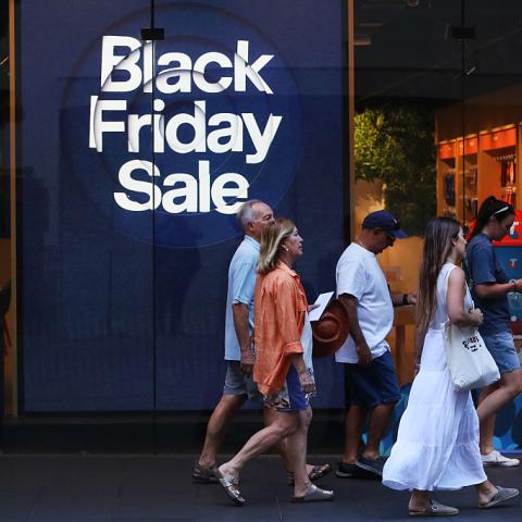 Trump Bump: Black Friday spending soars as 2025 poised to be first quarter trillion dollar season