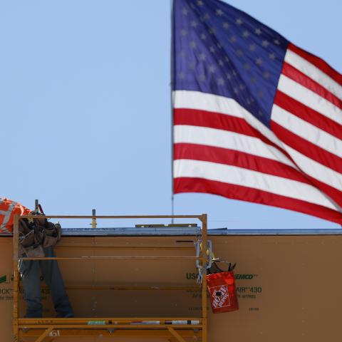 Unemployment applications fell to 226,000 last week, layoffs historically low: Labor Department