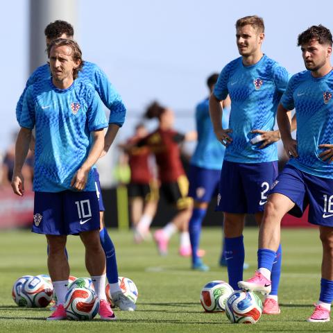 Croatia soccer team practices at famed Virginia prep school, Episcopal, John McCain's alma mater