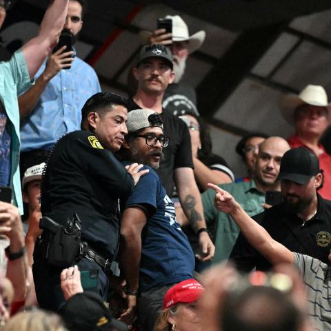 Multiple protesters disrupt Trump rally in San Antonio